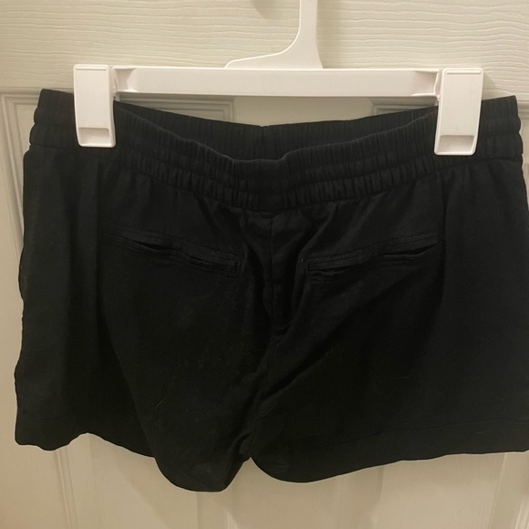 Linen Drawstring Shorts - Picture 2 of 4